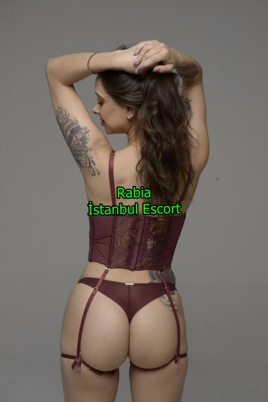 istanbulescortrabia-3 istanbulescortrabia-3 İstanbul Escort Rabia Bacak Omuza Pozisyonuna Bayılırım